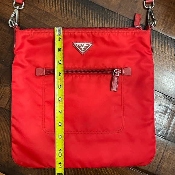 PRADA messenger bag. - Picture 2 of 4